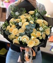 Букет цветов из:  Розы и Лизиантусы #REPLACE_PRED# Пинеровке